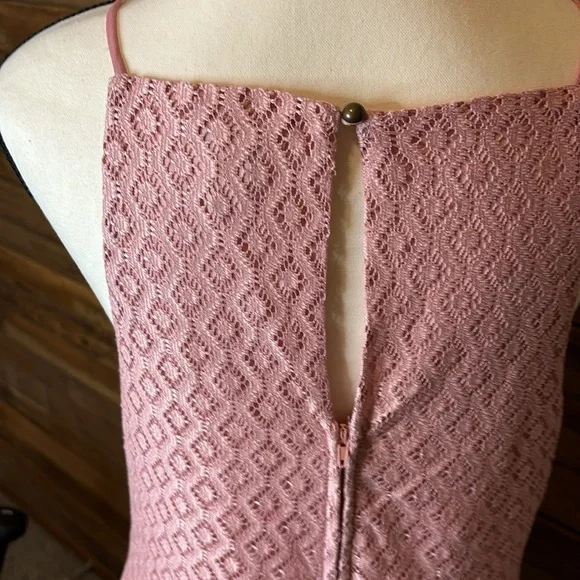 Adorable net print light pink dress sleeveless - Picture 4 of 6